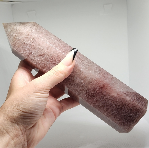 CHONKY Strawberry Quartz Tower. - Picture 3 of 5